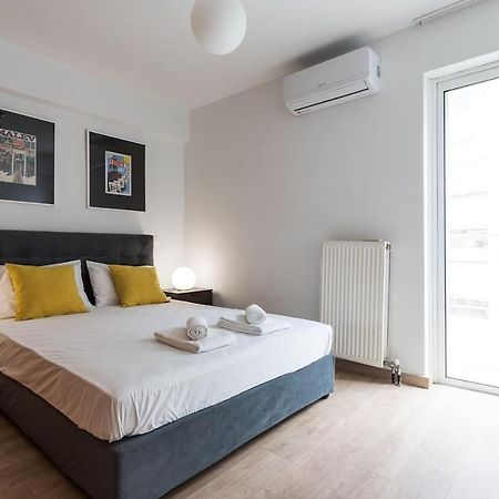 Stunning Flat With Lovely Terrace & Parking Garage เอเธนส์ ภายนอก รูปภาพ