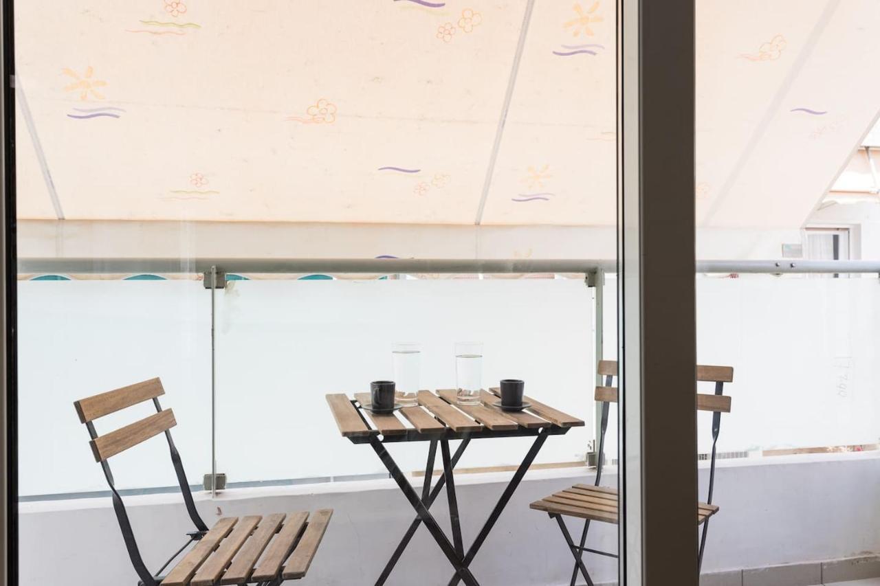 Stunning Flat With Lovely Terrace & Parking Garage เอเธนส์ ภายนอก รูปภาพ