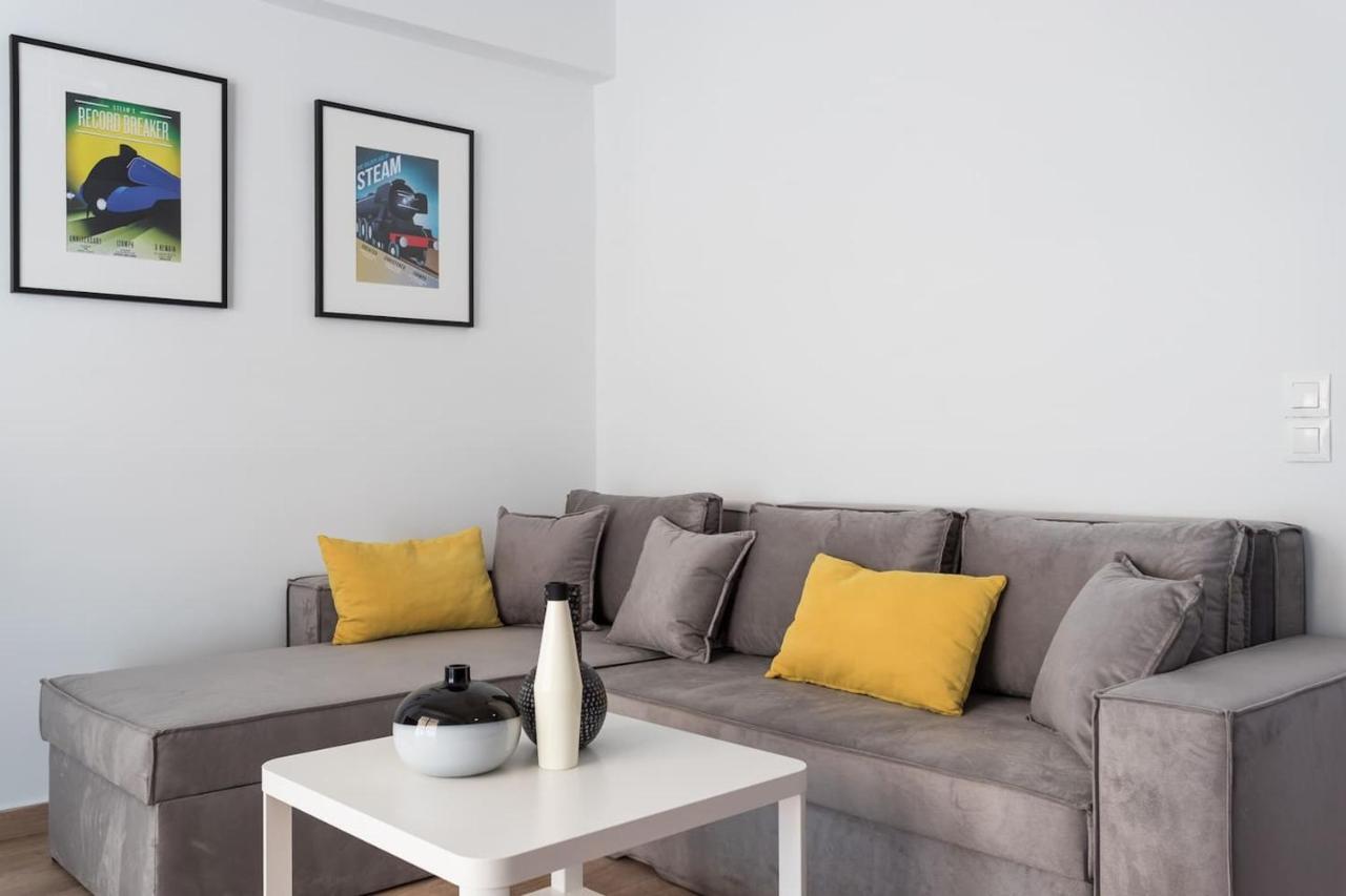 Stunning Flat With Lovely Terrace & Parking Garage เอเธนส์ ภายนอก รูปภาพ